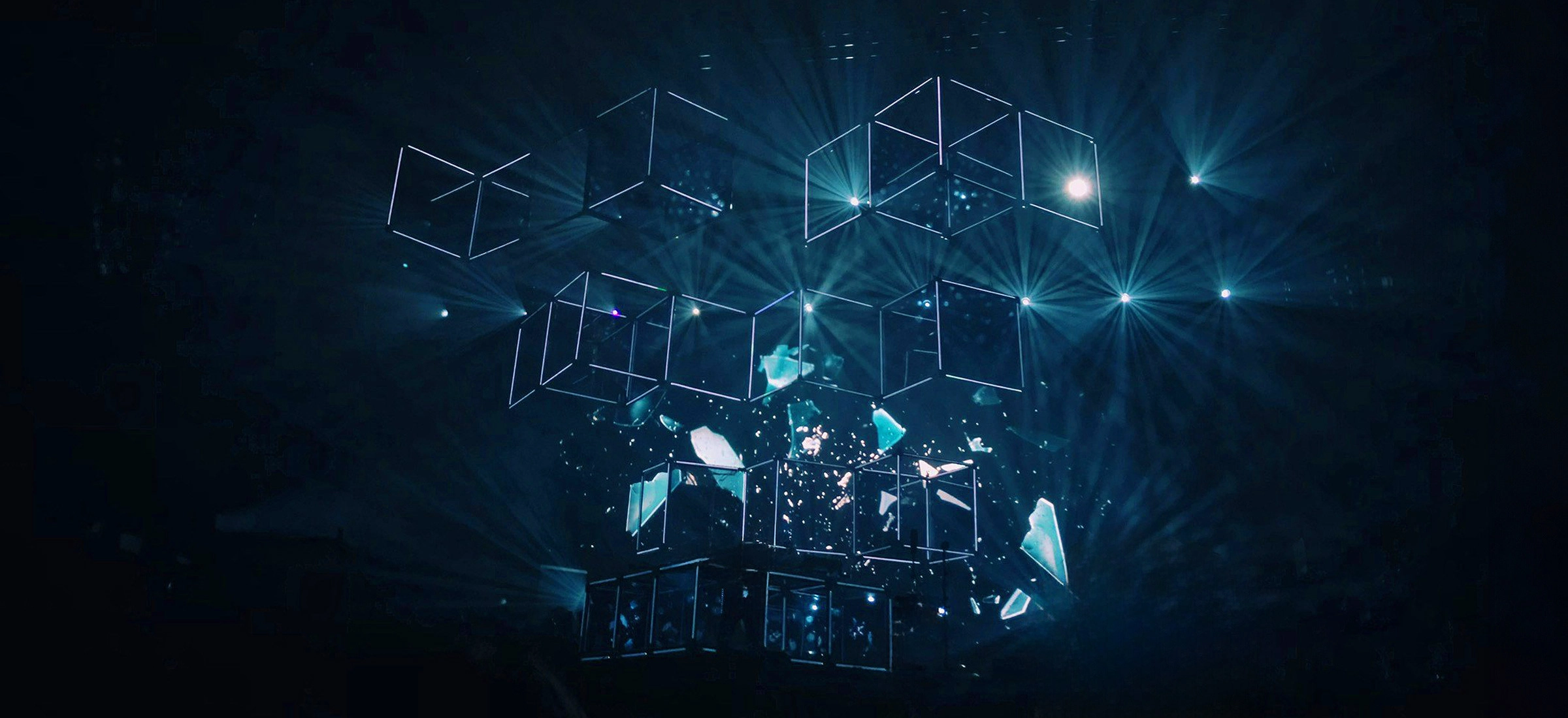 A Comprehensive Guide to Successful Legacy System Migration