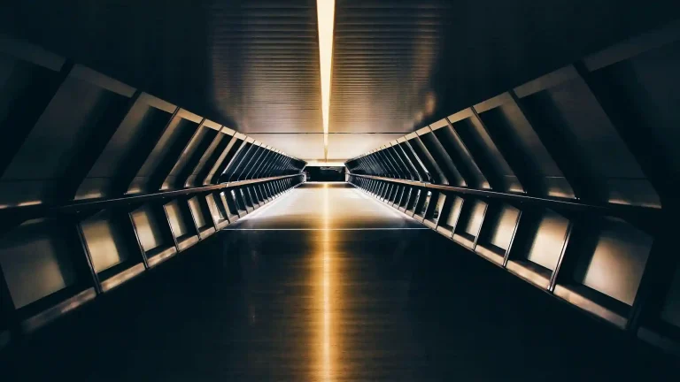 Application Rearchitecting for the Cloud: Benefits and Best Practices